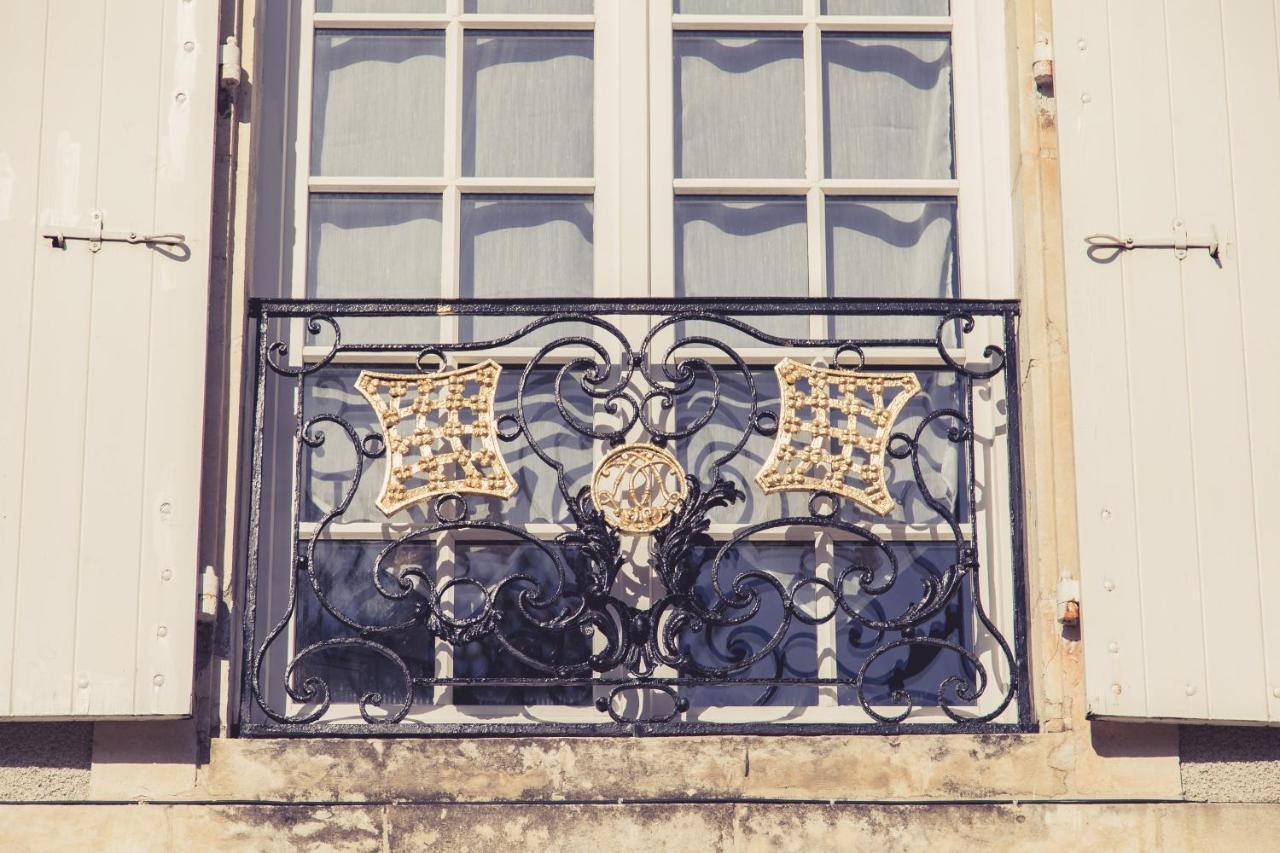 La Maison de la Liberté Suite Jeanne Barret Poitiers Extérieur photo
